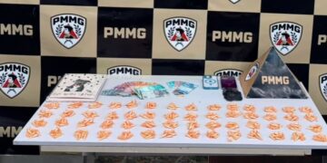 Três são presos por tráfico de drogas durante operação da PM em Passos