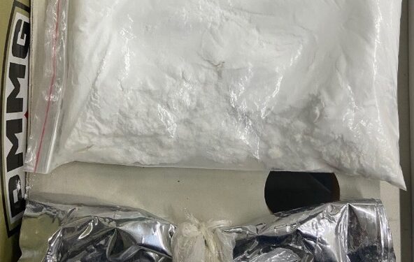 PM apreende adolescente e encontra grande quantidade de drogas em apartamento de Passos