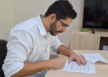 Prefeitura de Carmo do Rio Claro propõe proibir publicidade de bets em espaços e eventos públicos