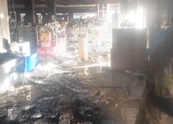 Incêndio atinge loja do Magazine Luiza no Centro de Poços de Caldas