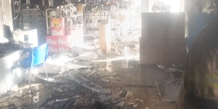 Incêndio atinge loja do Magazine Luiza no Centro de Poços de Caldas