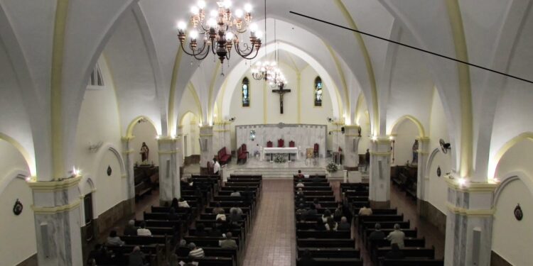 Paróquia Nossa Senhora Aparecida celebra reinauguração da igreja restaurada em Alfenas