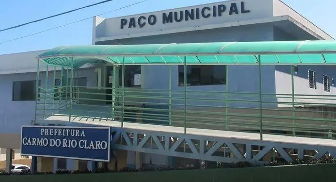 Prefeitura de Carmo do Rio Claro abre processos seletivos com vagas em diversas áreas