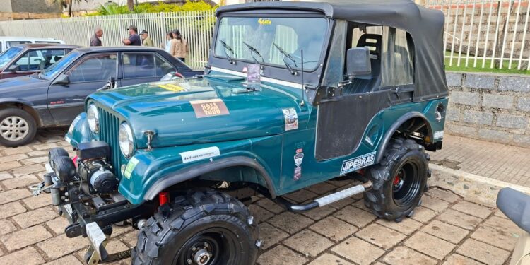 VÍDEO | 3º Encontro e Exposição de Carros Antigos reúne grande público e arrecada alimentos em Carmo
