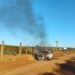 VÍDEO | Palio Weekend é destruído por incêndio próximo à entrada da Fazenda Monte Cristo, entre Carmo e Itaci