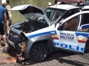 Viatura da Polícia Militar se envolve em acidente durante perseguição