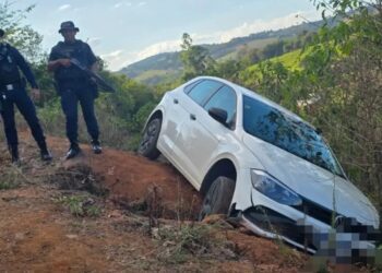 Veículo com placa clonada é localizado em propriedade rural no Sul de Minas