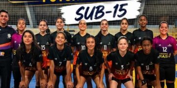 Alpinópolis é campeã da Liga RioPardense de Futsal Feminino na categoria Sub-15