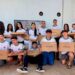 Alunos do 9º ano da rede municipal de Carmo do Rio Claro recebem notebooks para apoio aos estudos