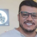 Carro pega fogo após cair em estrutura de retenção de água e homem morre