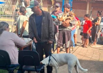 Carmo do Rio Claro realiza vacinação antirrábica neste sábado em dois bairros