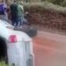 Capotamento na MGC-369 deixa dois feridos em estado grave e interdita trecho da rodovia