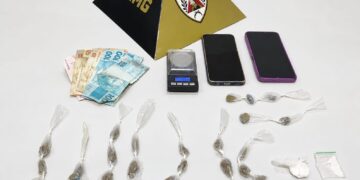 Dois homens são presos por tráfico de drogas durante operação da PM em Alpinópolis