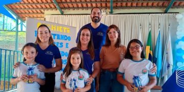 Escola Municipal Anchieta celebra seis anos de municipalização e 43 anos de história