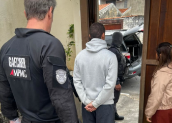 Homem é preso suspeito de aliciar menina de 11 anos por redes sociais e jogos virtuais