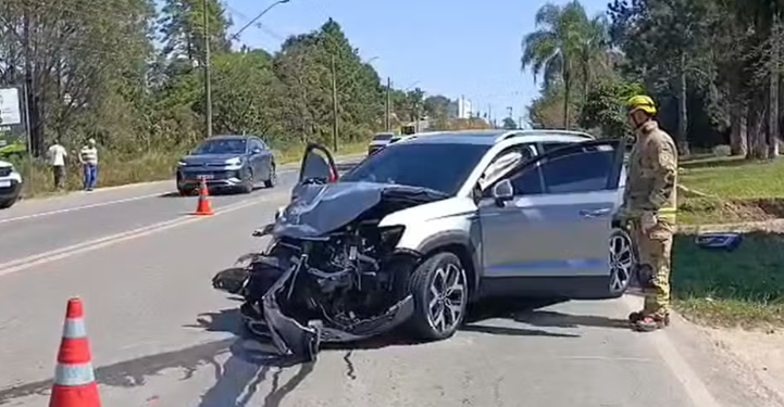 Duas mulheres morrem após acidente entre dois carros no Sul de Minas