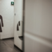 Shopping é condenado por constranger mulher trans que usou banheiro feminino