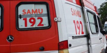 Motorista foge após colisão traseira que deixa duas pessoas feridas na MG-167