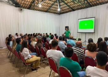 Mais de 130 associados do Sicredi se reúnem em Carmo do Rio Claro para dialogar sobre resultados e futuro da cooperativa