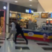 VÍDEO: Briga dentro de shopping deixa dois trabalhadores feridos em Poços de Caldas