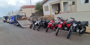 Motorista é preso após PMRv encontrar duas motocicletas com sinais identificadores adulterados na MG-184