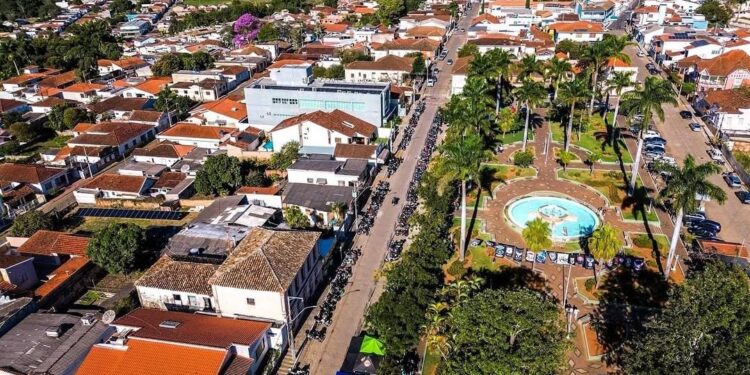 Prefeitura de Carmo do Rio Claro anuncia ponto facultativo após feriado municipal