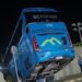 Ônibus desce sozinho, derruba muro e invade área da Copasa em Alfenas