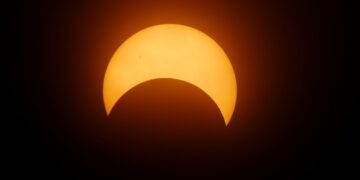 Eclipse parcial da Lua poderá ser visto em todo o Brasil nesta quinta-feira