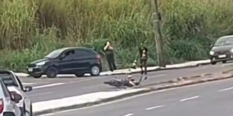 VÍDEO: Motociclista de 54 anos morre após colisão com carro no Sul de Minas