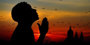 Esposa de pastor pede reconhecimento de vínculo trabalhista com igreja, mas Justiça nega