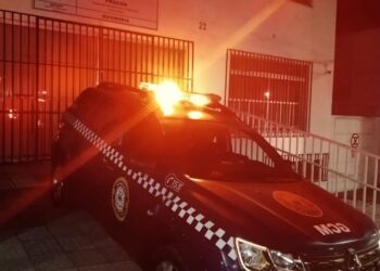 Bebê com ferimento na cabeça e irmão são acolhidos após denúncia de maus-tratos