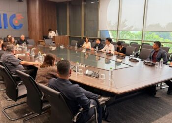Missão do SINDVEL ao Vietnã busca ampliar autonomia tecnológica do Vale da Eletrônica 