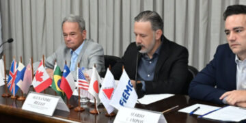 FIEMG debate minerais críticos e amplia diálogo sobre cooperação internacional