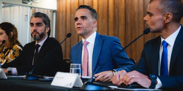 Presidente da OAB-MG debate transformações nas relações de trabalho em palestra na Fecomércio MG 