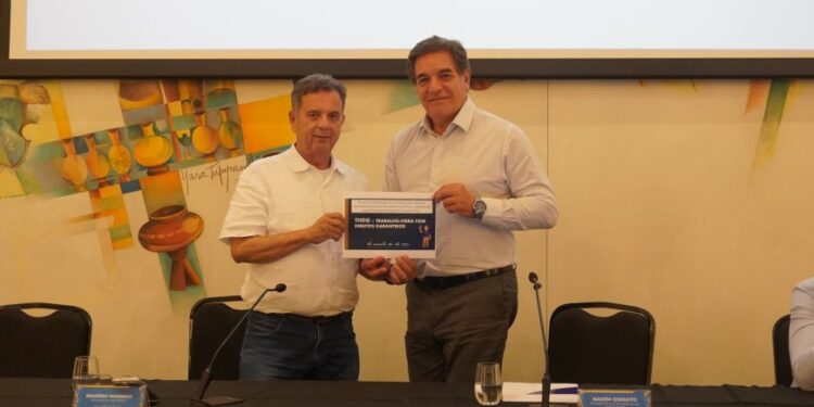 Fecomércio MG entrega proposta THDG ao senador Rogério Marinho e amplia debate sobre novas relações de trabalho