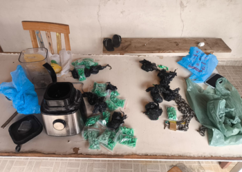 PM fecha “laboratório” de drogas e prende seis pessoas em Passos