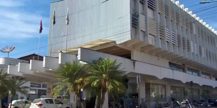 Prefeitura explica Natal 2026 mais econômico em Passos e revela dívida milionária de contribuintes