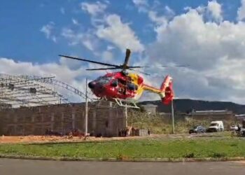 VÍDEO I EXCLUSIVO: Confira imagens do momento em que idoso é transferido de helicóptero após picada de jararaca
