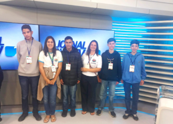 Visita à EPTV aproxima estudantes de Carmo do Rio Claro da comunicação