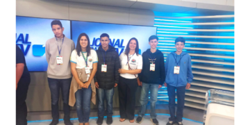 Visita à EPTV aproxima estudantes de Carmo do Rio Claro da comunicação