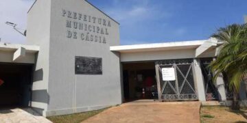 Cássia decreta emergência financeira após queda na arrecadação e aumento das despesas