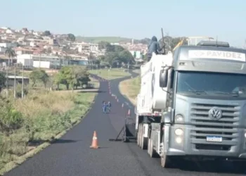 Revitalização da MG-184 é paralisada e DER-MG avalia retomada das obras