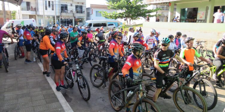 6º PEDALT reúne ciclistas de toda a região em passeio por Alterosa