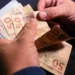 Banco terá que devolver quase R$ 100 mil a cliente após movimentações feitas com celular furtado