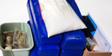 PM apreende grande quantidade de drogas e prende dois homens em São José da Barra