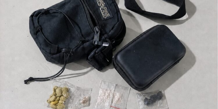 Polícia Rodoviária prende homem com ecstasy, haxixe e merla durante ocorrência na MG-050