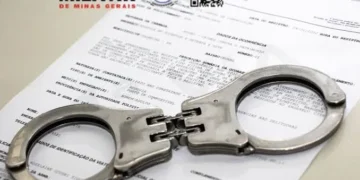Homem com mandado de prisão por tráfico é detido em Piumhi