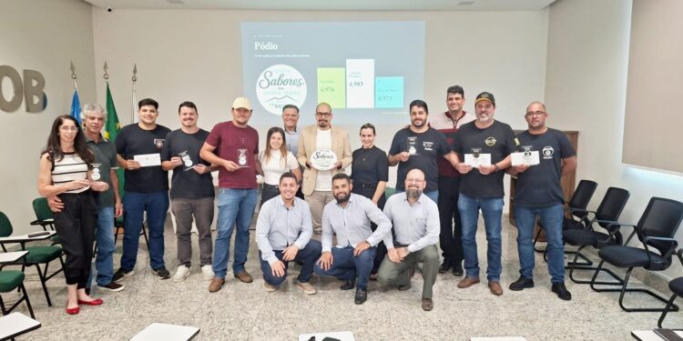 VÍDEO: Sicoob Credicarmo premia pub de Carmo no 1° Sabores da Nossa Terra