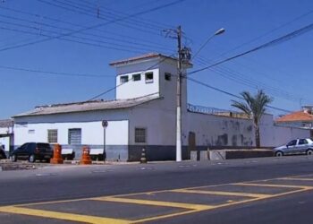 Grupo de 38 policiais penais denuncia problemas de segurança e gestão em presídio de Passos