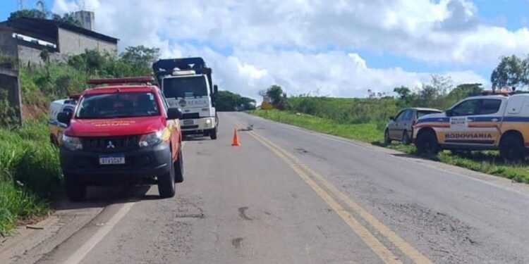 Pedestre morre após ser atropelado por caminhonete na rodovia entre Alfenas e Campos Gerais